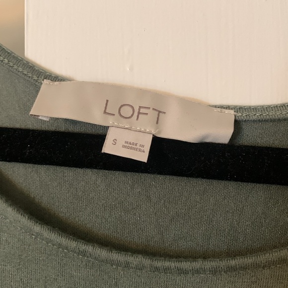 Green LOFT top - Picture 2 of 2